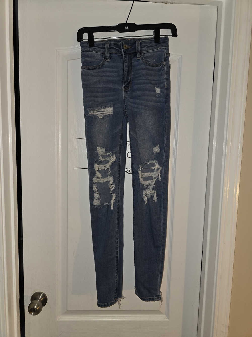 American Eagle Outfitters Distressed Skinny Jeans - Blue